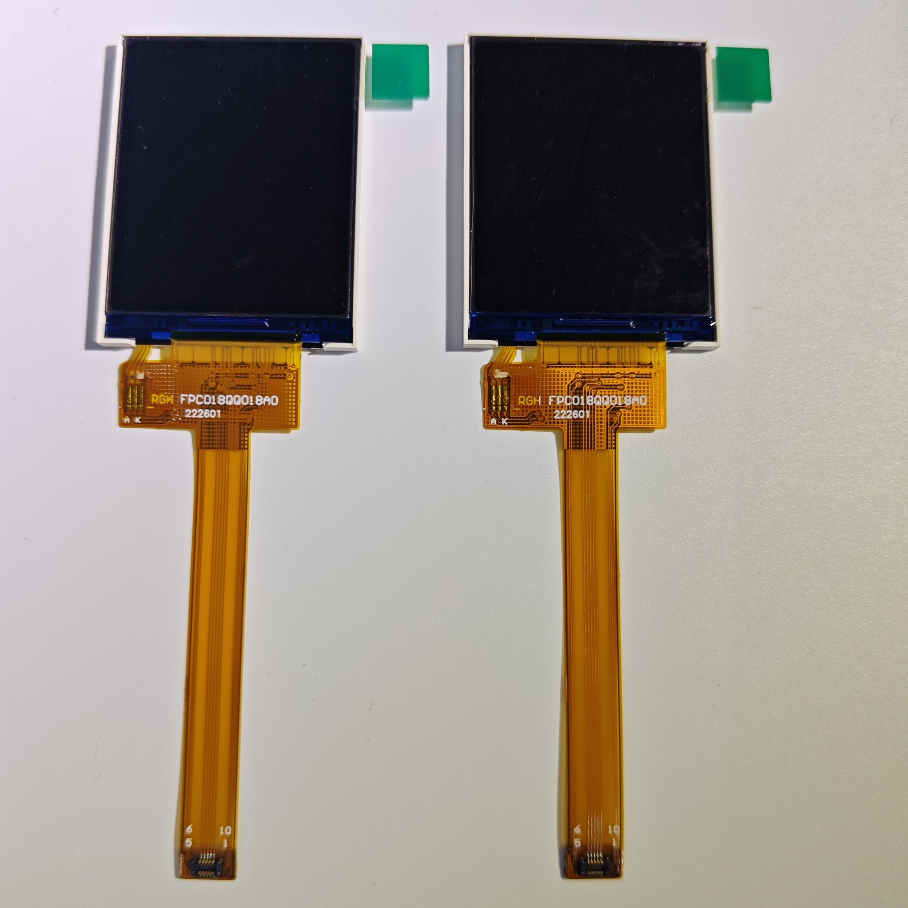 RT18QQ009A display module